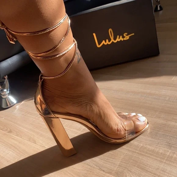 LULU’S ROSE GOLD HEELS! - Picture 3 of 8